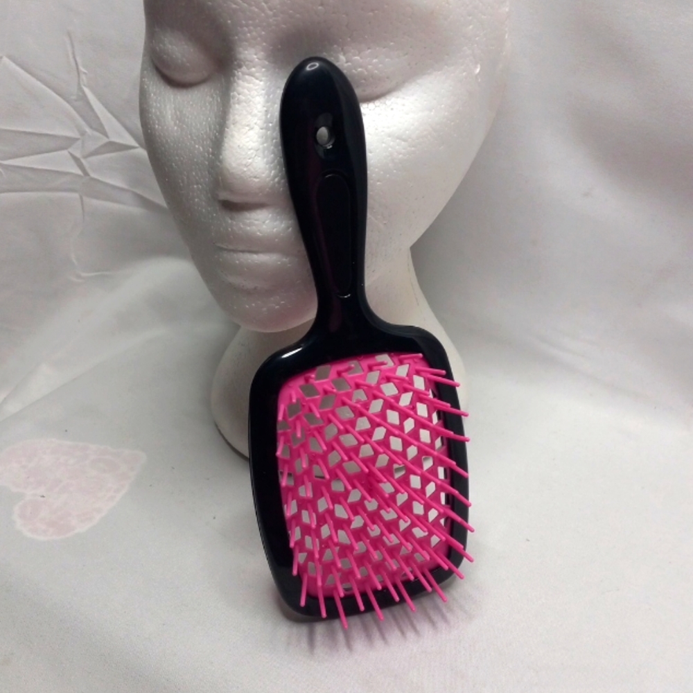 Famous Hair Brush